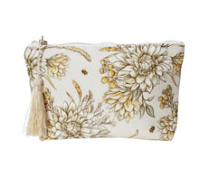 Load image into Gallery viewer, Purse - Chrysanthemum Bee
